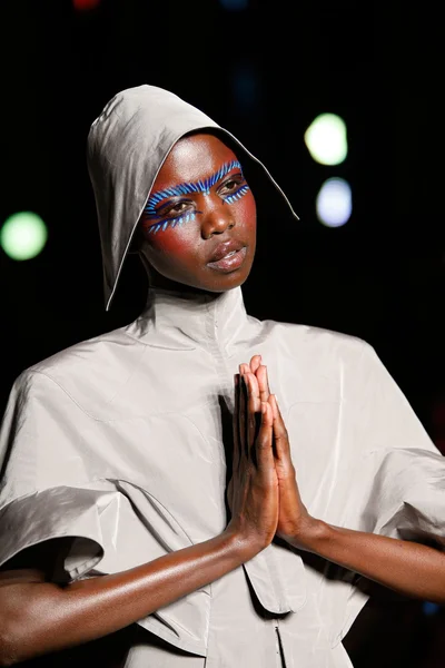 Look 6